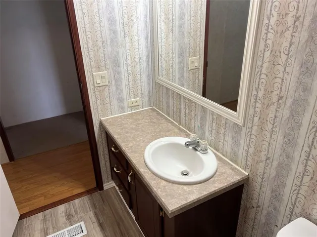 $1,950 | 2648 County Road 600, Farmersville, TX 75442