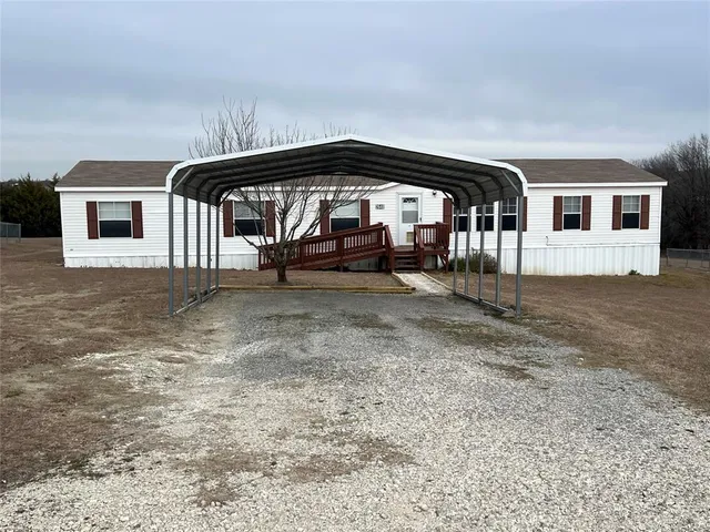 $1,950 | 2648 County Road 600, Farmersville, TX 75442