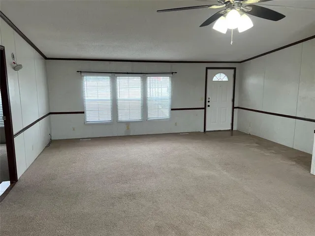 $1,950 | 2648 County Road 600, Farmersville, TX 75442