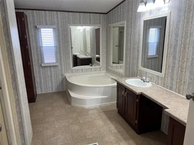 $1,950 | 2648 County Road 600, Farmersville, TX 75442