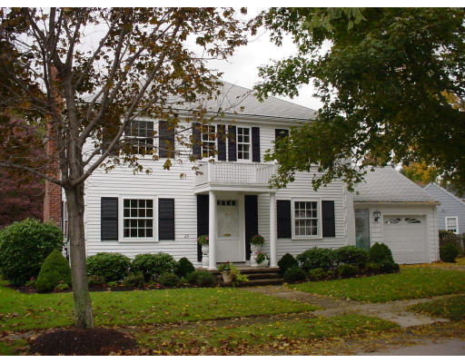 25 Rustlewood Road Milton, MA 02186 - Photo 1 of 7 Gallery Image 1