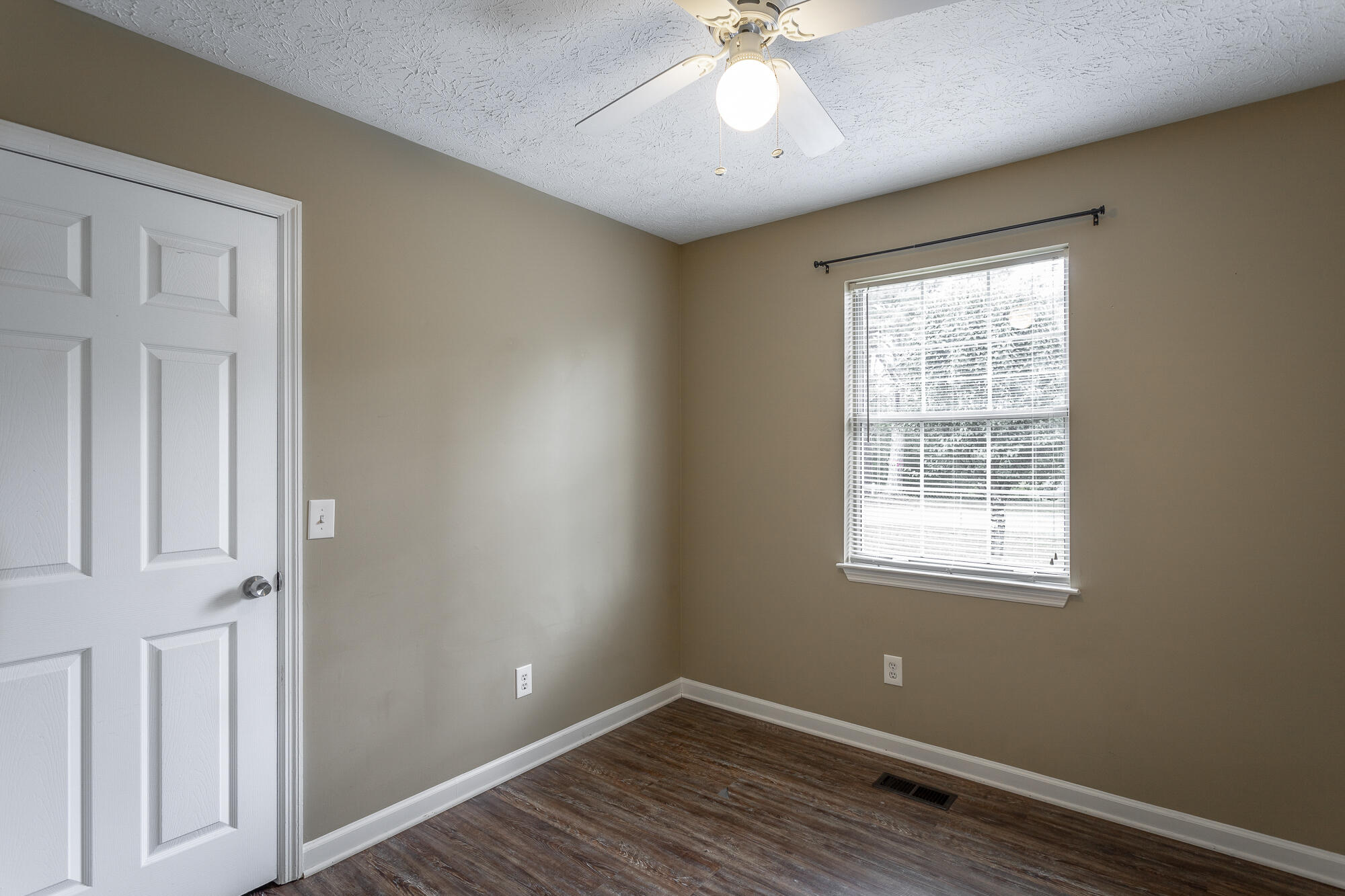 157 Bell Road Chickamauga, GA 30707 - Photo 18 of 31 Guest Bedroom