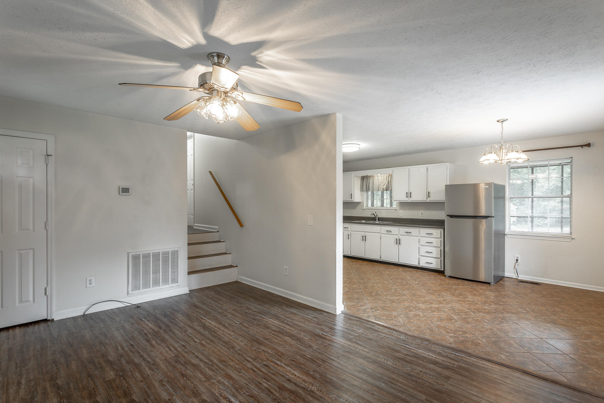 157 Bell Road Chickamauga, GA 30707 - Photo 5 of 31 Living Room/Kitchen