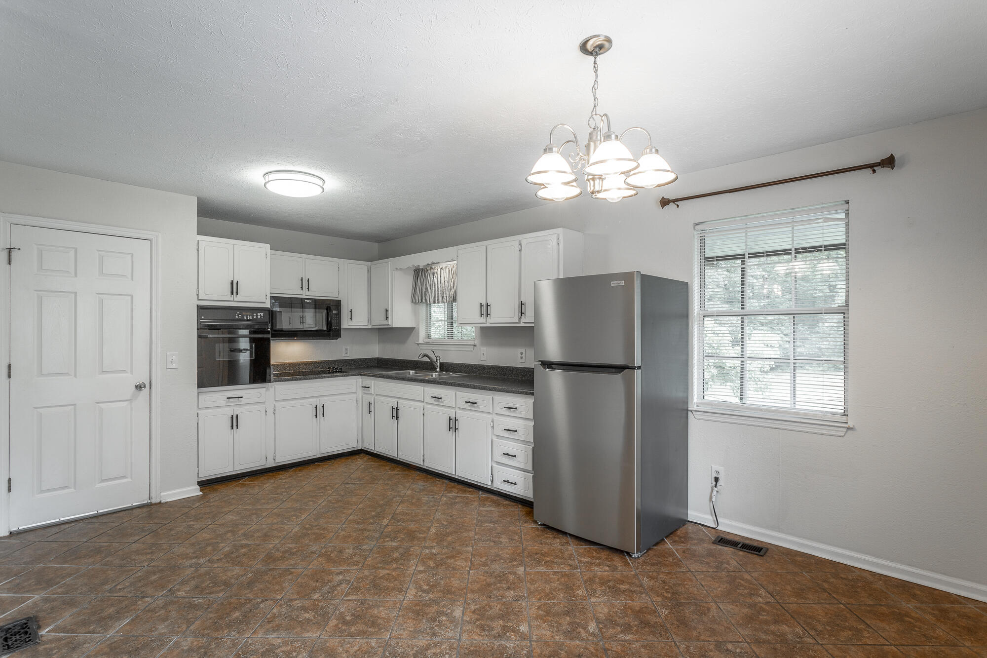 157 Bell Road Chickamauga, GA 30707 - Photo 8 of 31 Kitchen