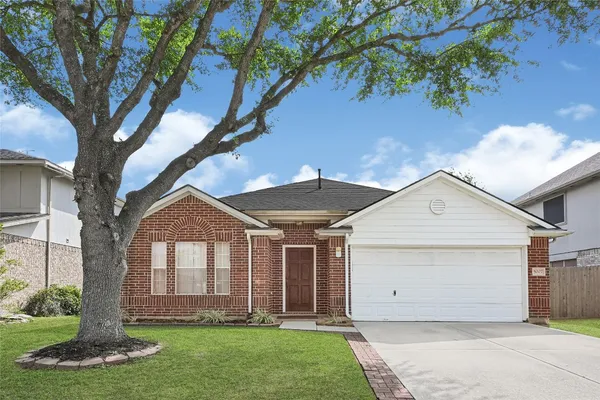 $332,000 | 5007 Ridgeway Drive, Pasadena, TX 77504