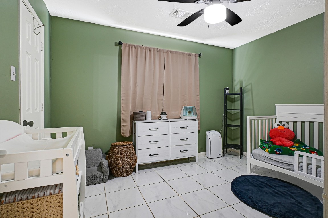 5007 Ridgeway Drive Pasadena, TX 77504 - Photo 20 of 24 Secondary Bedroom