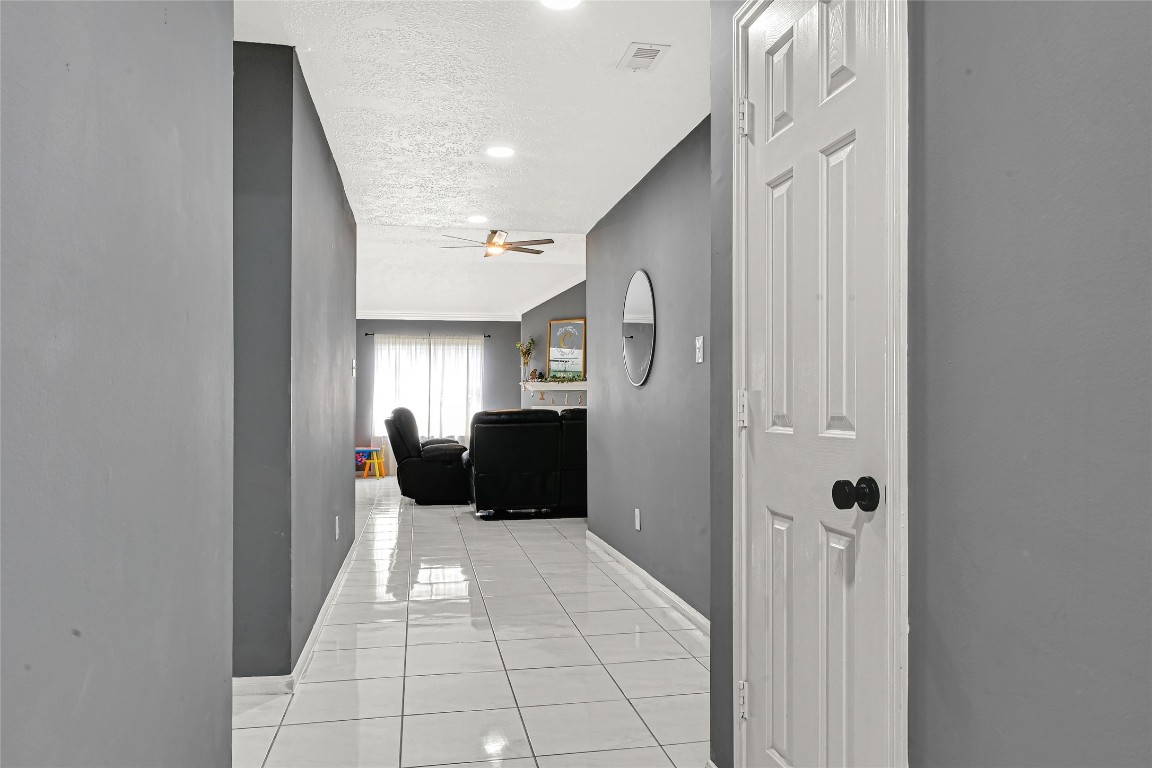 5007 Ridgeway Drive Pasadena, TX 77504 - Photo 3 of 24