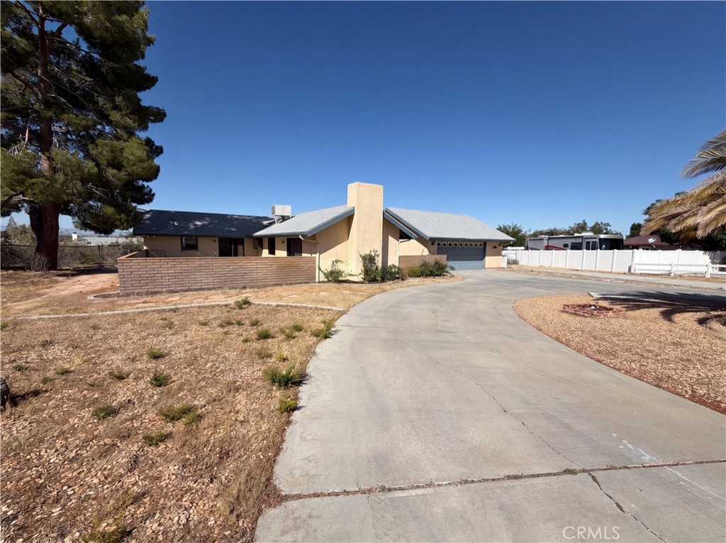 15852 Mandan Road Apple Valley, CA 92307 - Photo 1 of 28
