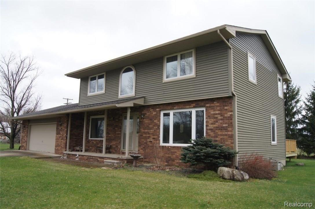 5607 5 Lakes Road North Branch, MI 48461 - Photo 2 of 32 DSC08281.jpg