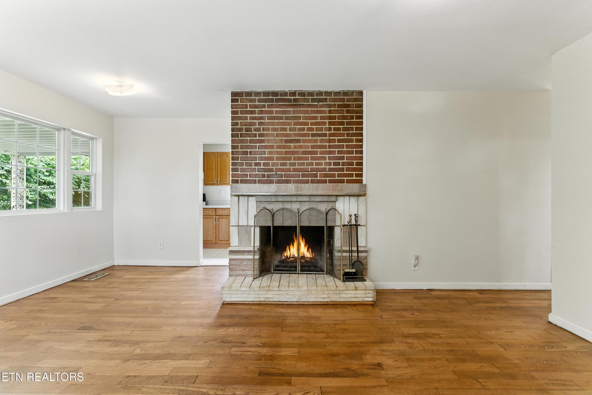 116 East Magnolia Lane Oak Ridge, TN 37830 - Photo 5 of 21 Gallery Image 5