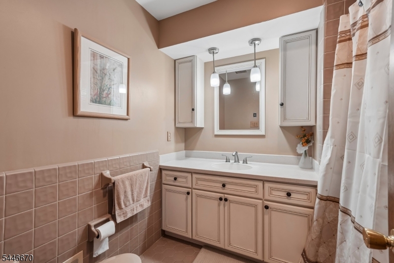 80 Ridge Road Cedar Grove, NJ 07009 - Photo 25 of 39