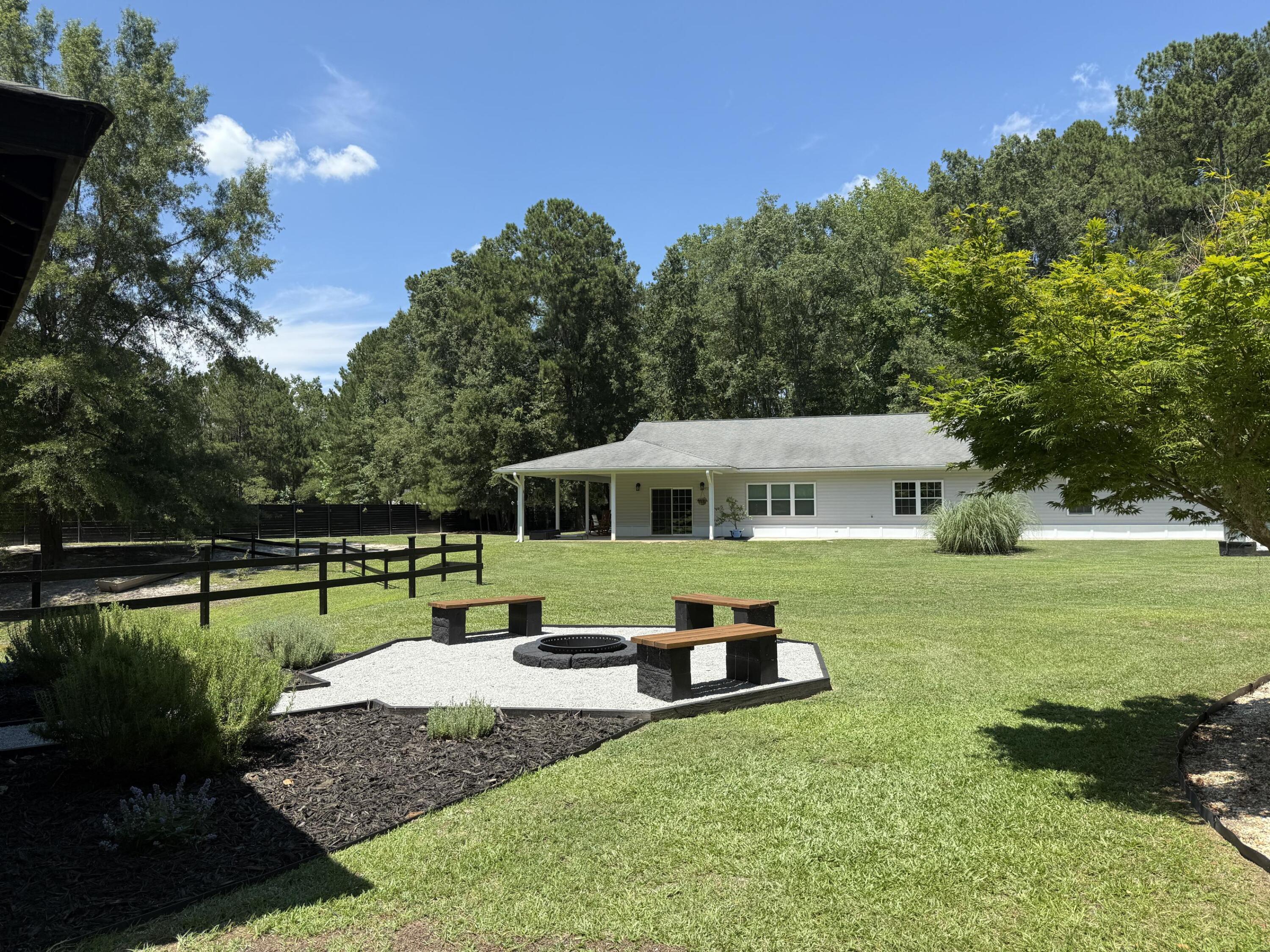 1090 Winding Pond Road Manning, SC 29102 - Photo 2 of 59 SIDE YARD VIEW