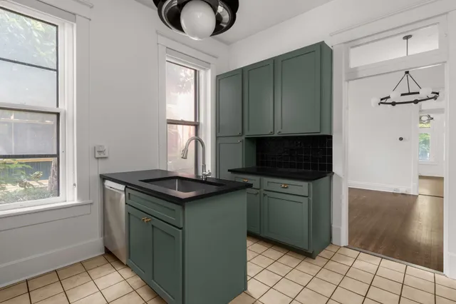 $3,750 | 1213 5th Avenue North, Nashville, TN 37208