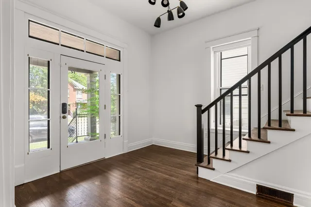 $3,750 | 1213 5th Avenue North, Nashville, TN 37208