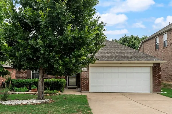 $429,990 | 10128 Longranger Lane, Fort Worth, TX 76053
