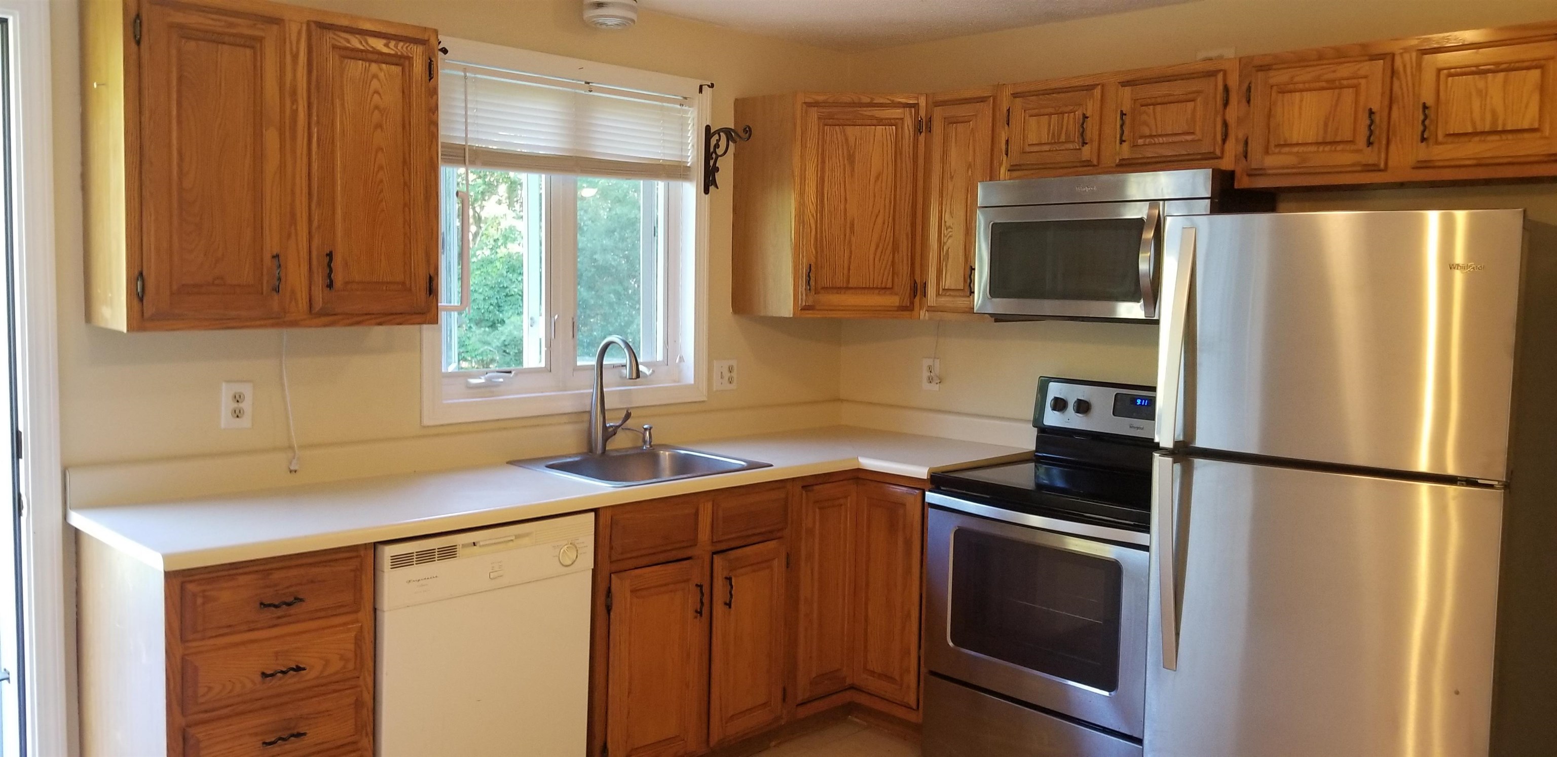 22 L Mill Road, Unit L Derry, NH 03038 - Photo 4 of 16