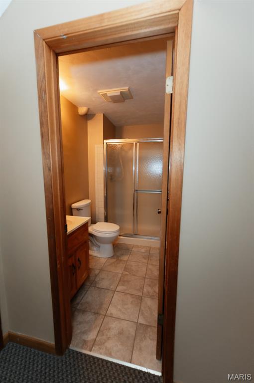 4319 Rockspur Court St. Louis, MO 63128 - Photo 10 of 28 Gallery Image 10