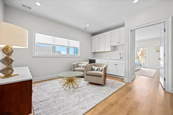 $25,000 | 208 North Surrey Avenue, Ventnor City, NJ 08406