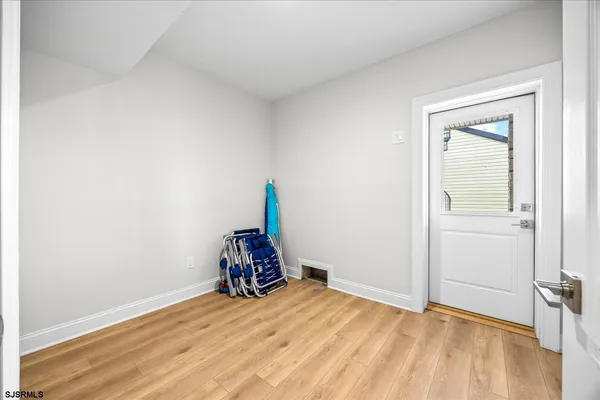 $25,000 | 208 North Surrey Avenue, Ventnor City, NJ 08406