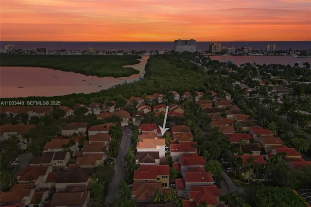 $4,500 | 1046 Satinleaf Street, Hollywood, FL 33019