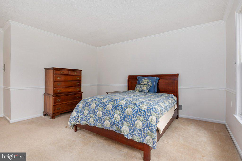 846 Woodmont Road Annapolis, MD 21401 - Photo 18 of 34 Owner's Bedroom