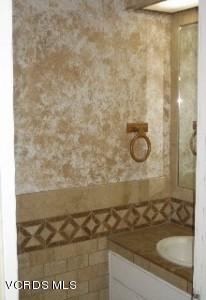 5107 Perkins Road Oxnard, CA 93033 - Photo 2 of 5 5107-Perkins_Bath