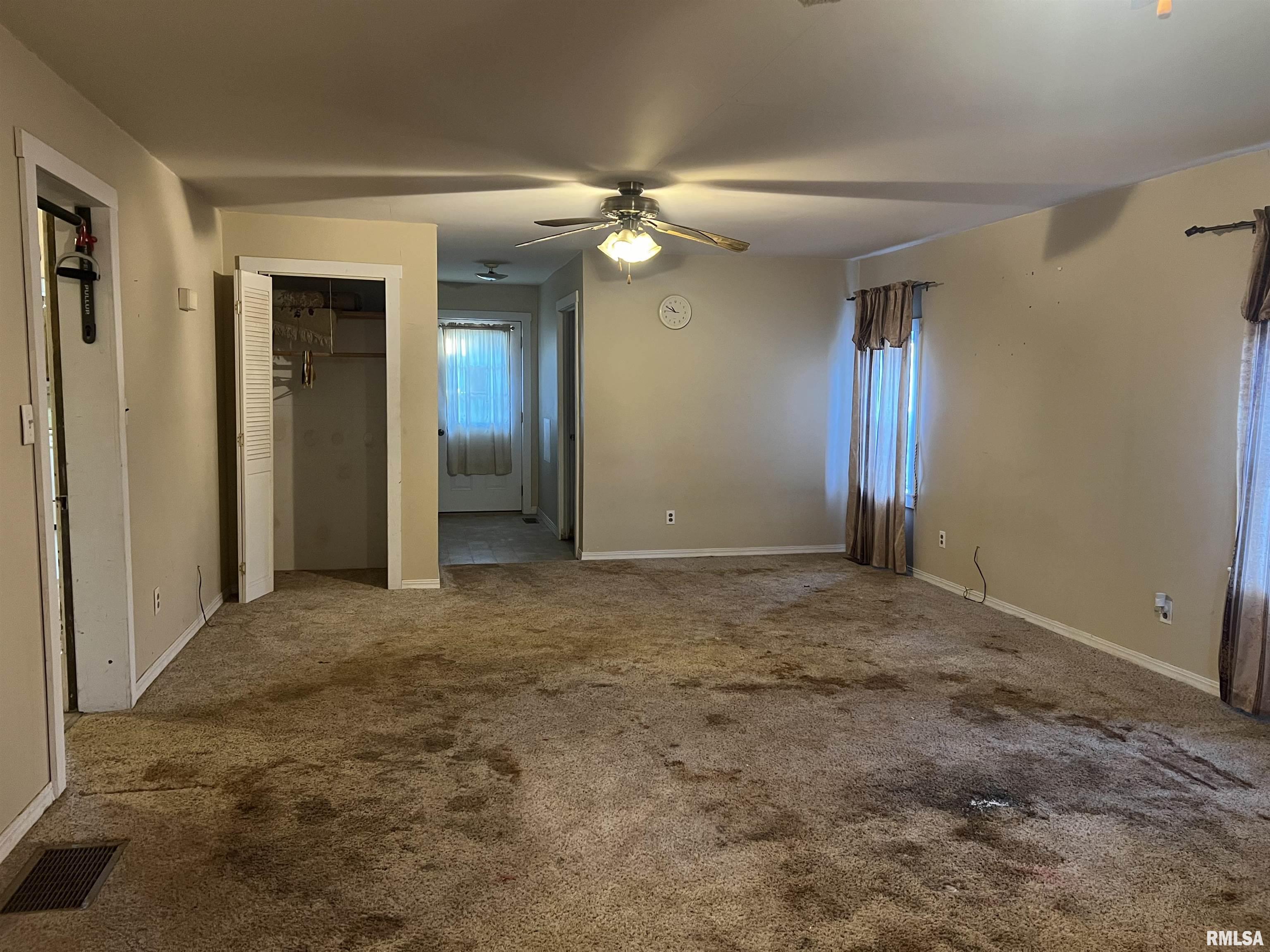 109 East Laurel Street Table Grove, IL 61482 - Photo 18 of 27