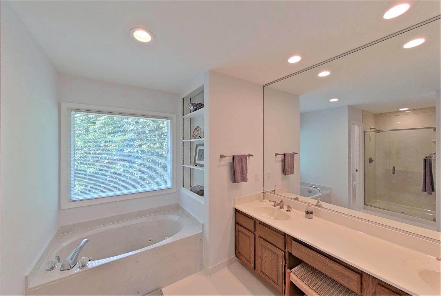 1013 Stream Ridge Lane Cincinnati, OH 45255 - Photo 25 of 49 Gallery Image 25