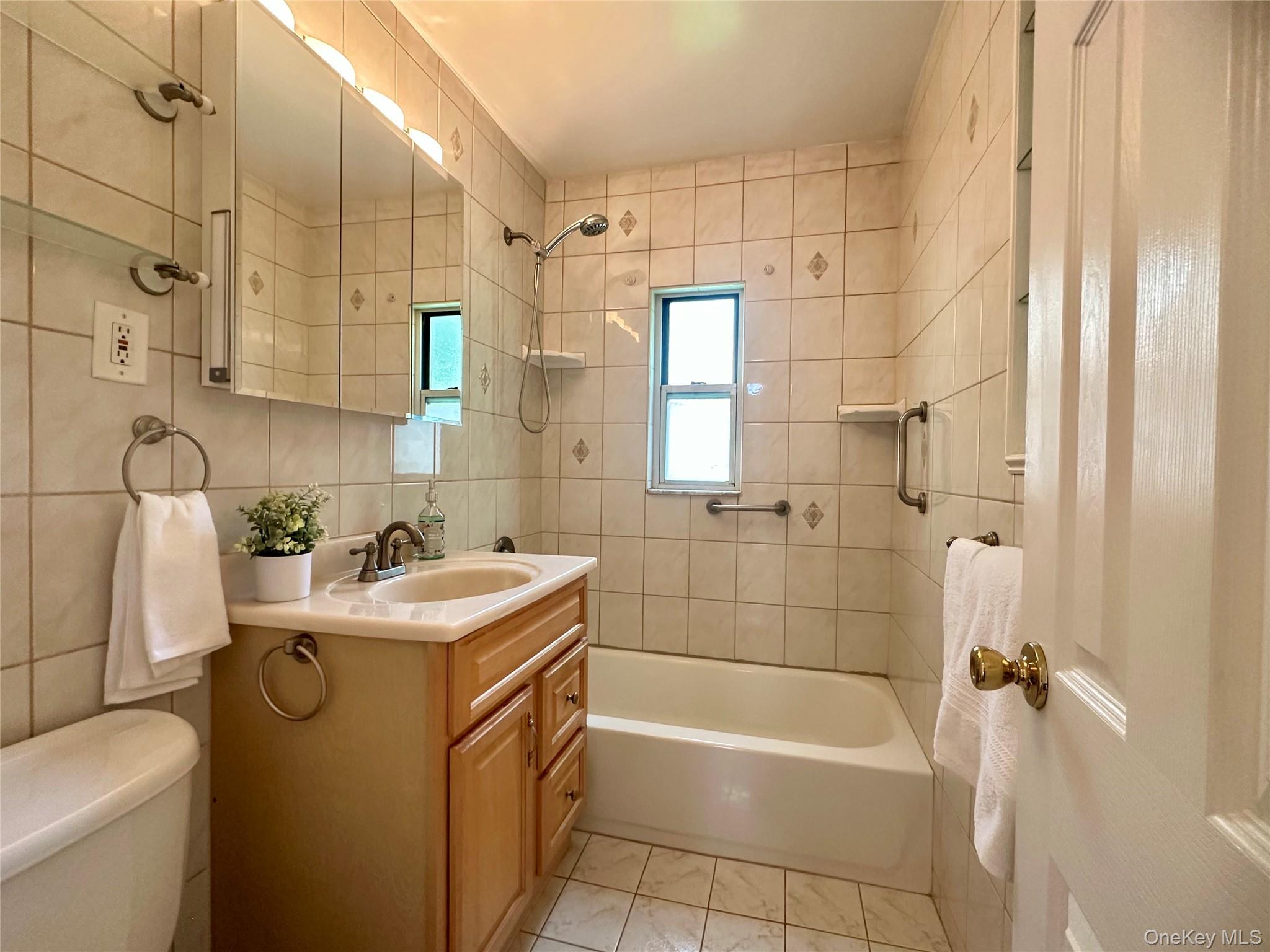 129 Fenimore Road, Unit 129B Mamaroneck, NY 10543 - Photo 8 of 19