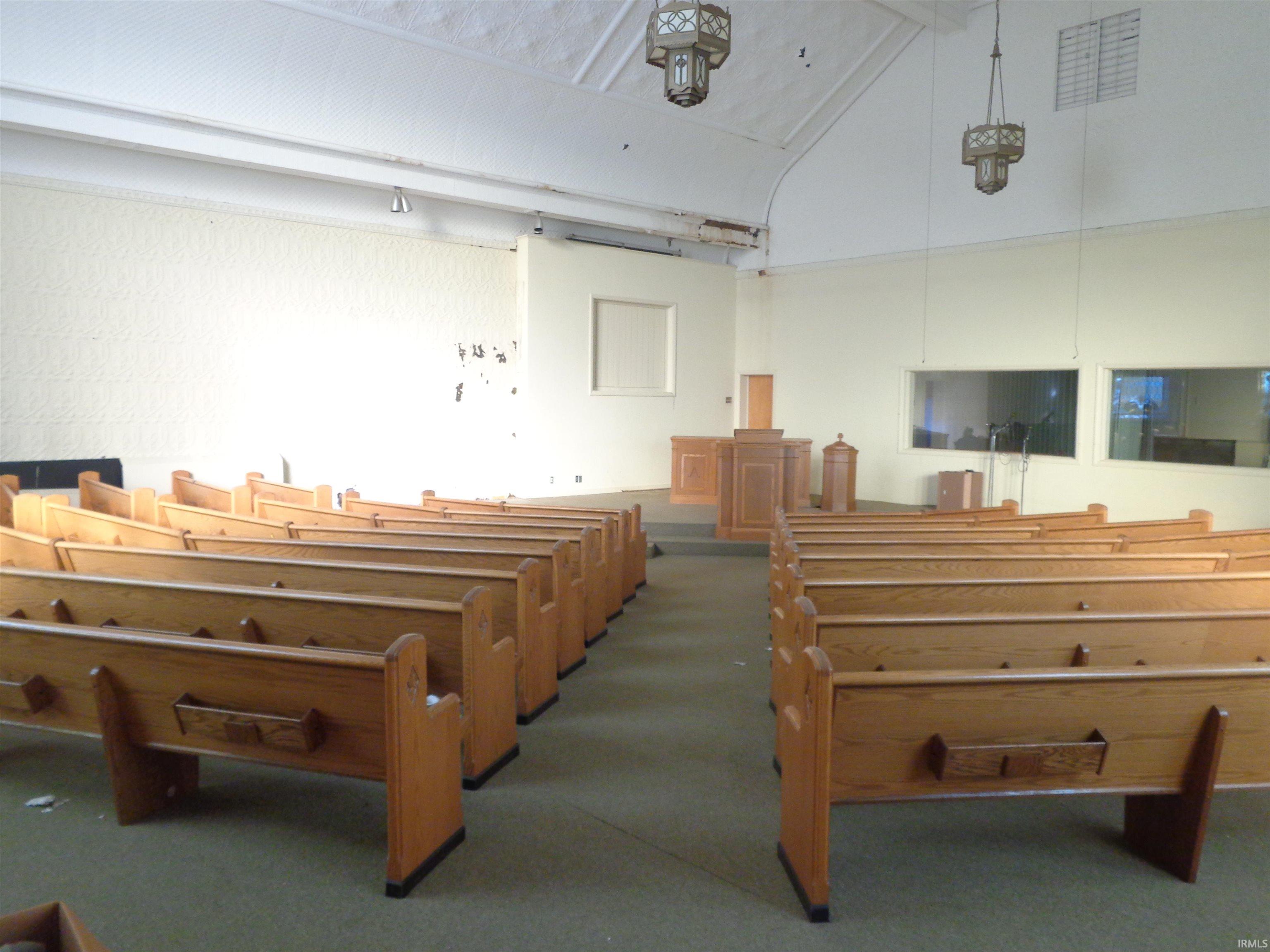 227 North Main Street Warren, IN 46792 - Photo 2 of 20