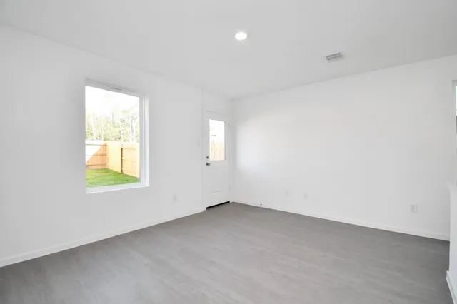 $1,650 | 21269 Carosella Drive, New Caney, TX 77357