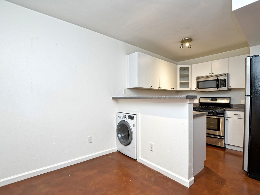 604 Franklin Boulevard, Unit B Austin, TX 78751 - Photo 8 of 17