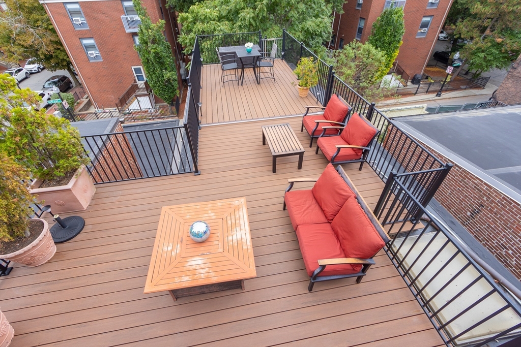 431 Shawmut Avenue, Unit PH Boston, MA 02118 - Photo 17 of 27 a view of sitting area with furniture
