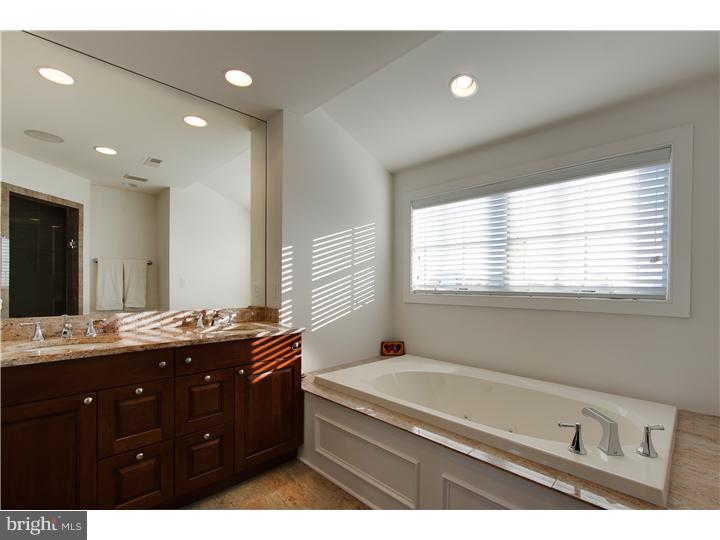 524 Christian Street Philadelphia, PA 19147 - Photo 13 of 17