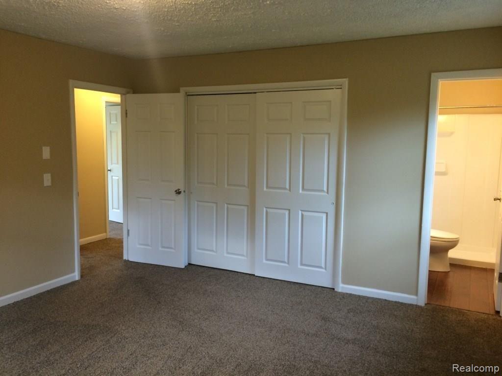251 East Coon Lake Road Howell, MI 48843 - Photo 15 of 37