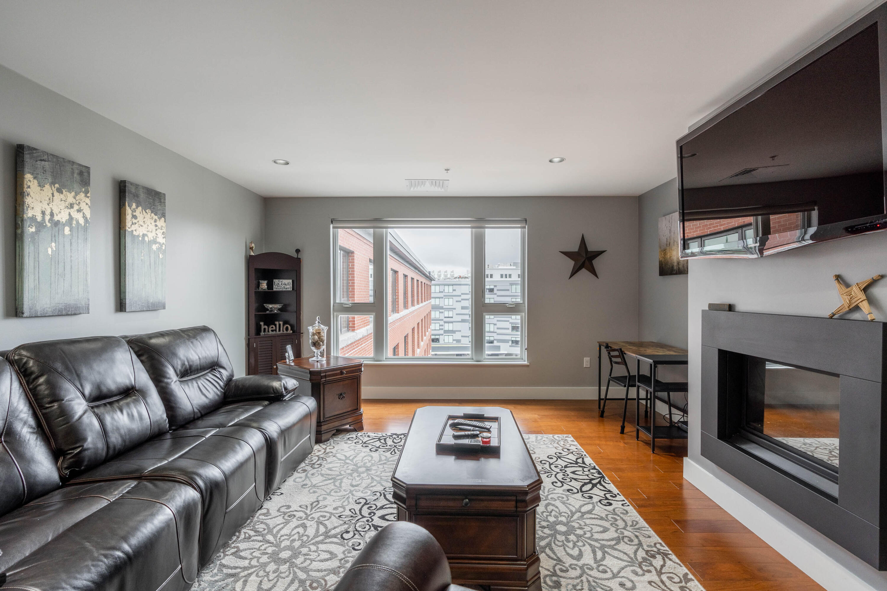 7 Maple Street, Unit 612 Portland, ME 04101 - Photo 6 of 16 Living Room