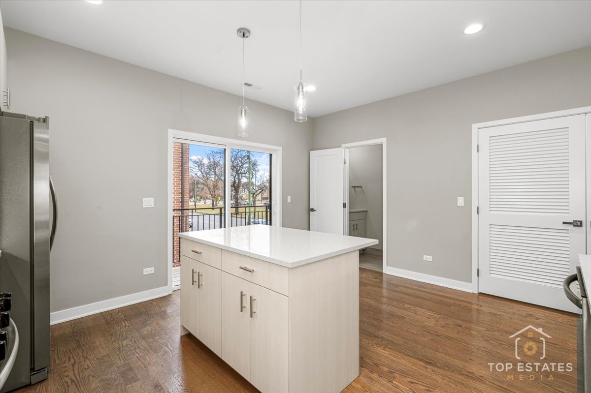 3638 South Western Avenue, Unit F Chicago, IL 60632 - Photo 19 of 36