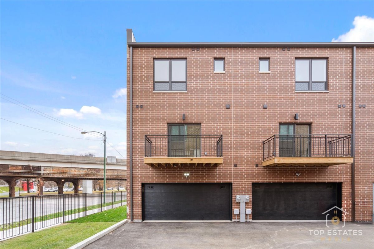 3638 South Western Avenue, Unit F Chicago, IL 60632 - Photo 30 of 36