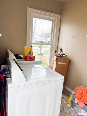 $210,000 | 208 North Myers Street, Eureka, IL 61530