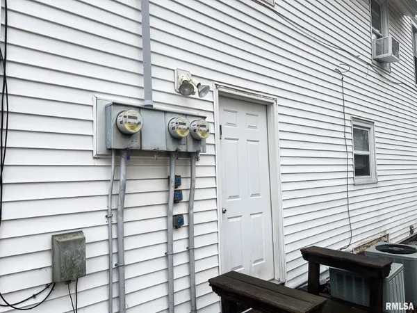 $210,000 | 208 North Myers Street, Eureka, IL 61530