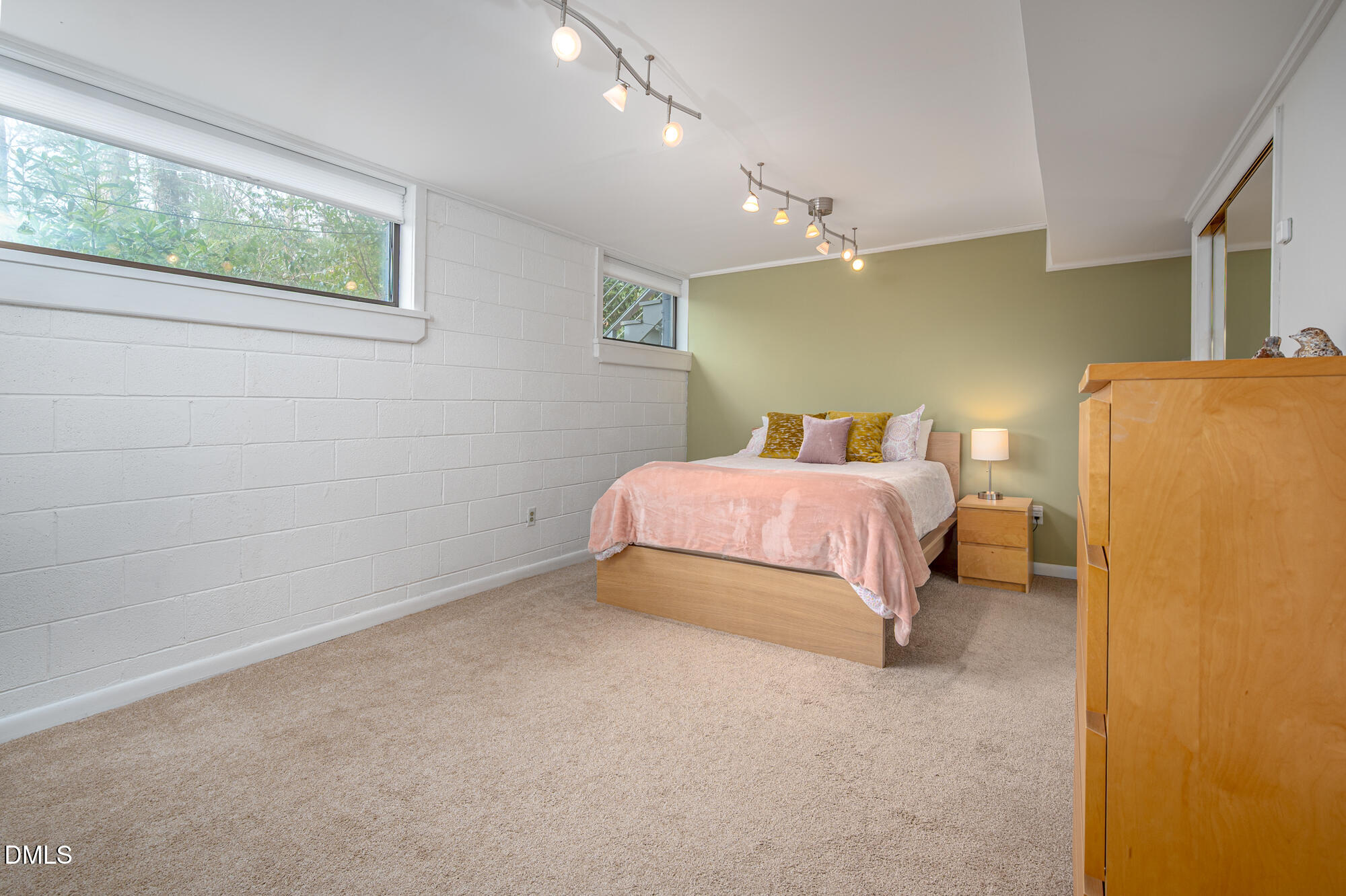 1004 Kings Mill Road Chapel Hill, NC 27517 - Photo 33 of 48 32