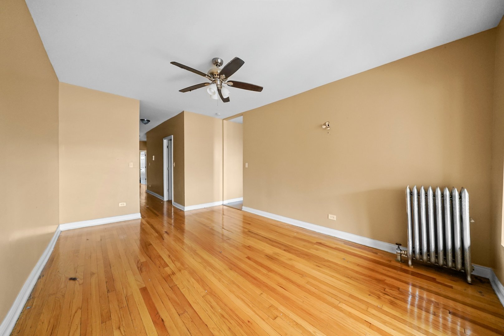 7220 South Yates Boulevard Chicago, IL 60649 - Photo 5 of 14