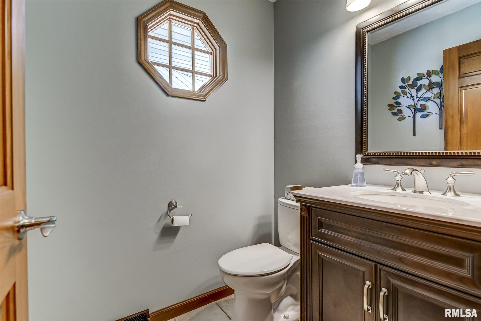2 Taft Drive Rochester, IL 62563 - Photo 18 of 46