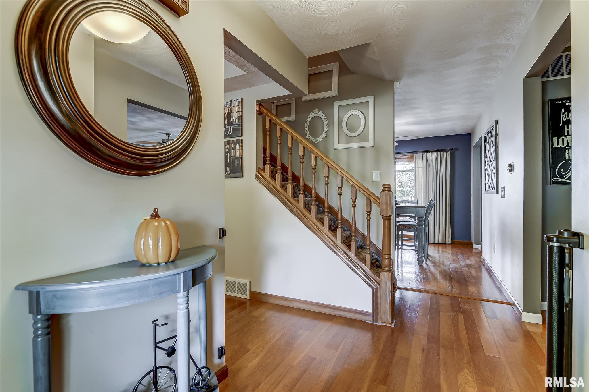 2 Taft Drive Rochester, IL 62563 - Photo 2 of 46