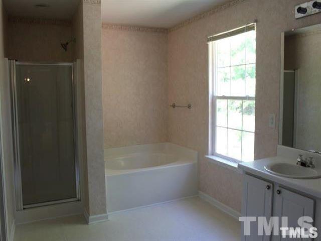 3936 Tyler Bluff Lane Raleigh, NC 27616 - Photo 8 of 9