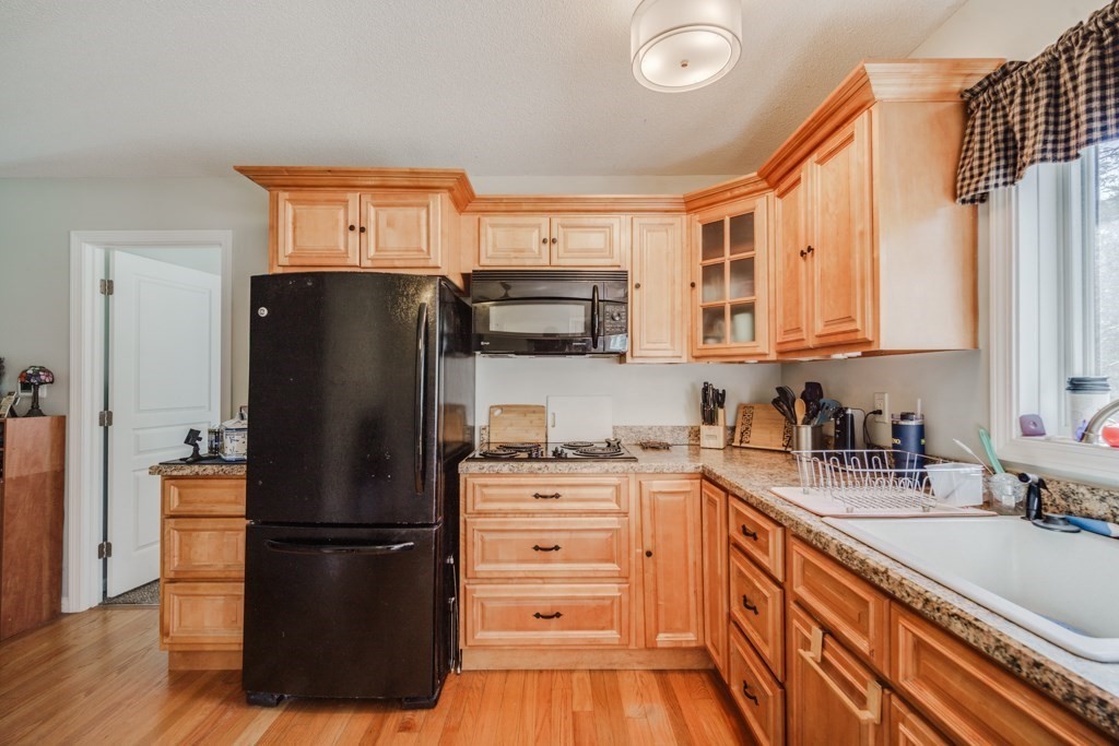 525 Morgan Road West Springfield, MA 01089 - Photo 7 of 45 Gallery Image 7