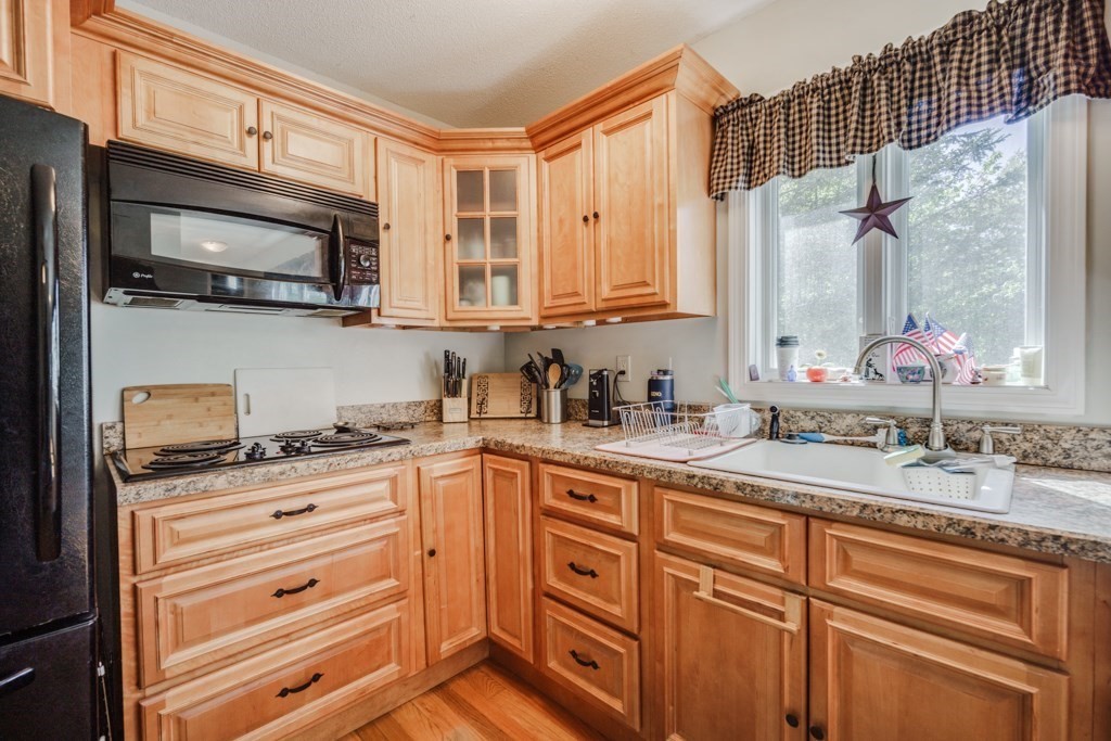 525 Morgan Road West Springfield, MA 01089 - Photo 8 of 45 Gallery Image 8