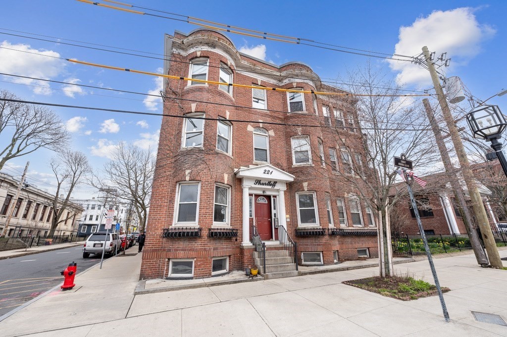 221 Shurtleff Street, Unit 1 Chelsea, MA 02150 - Photo 16 of 16 a front view of a building