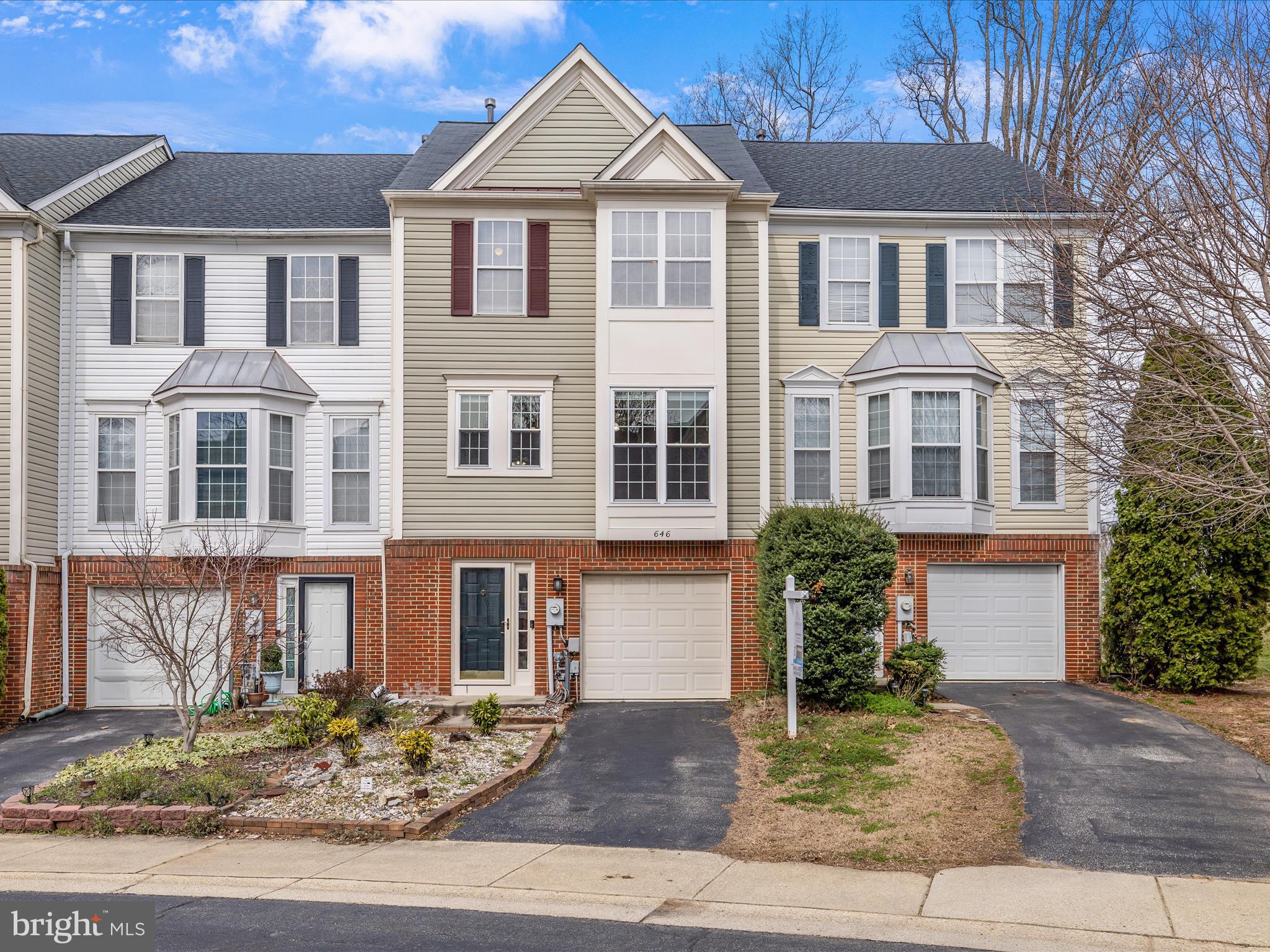 646 Howards Loop Annapolis, MD 21401 - Photo 1 of 32 Front Exterior