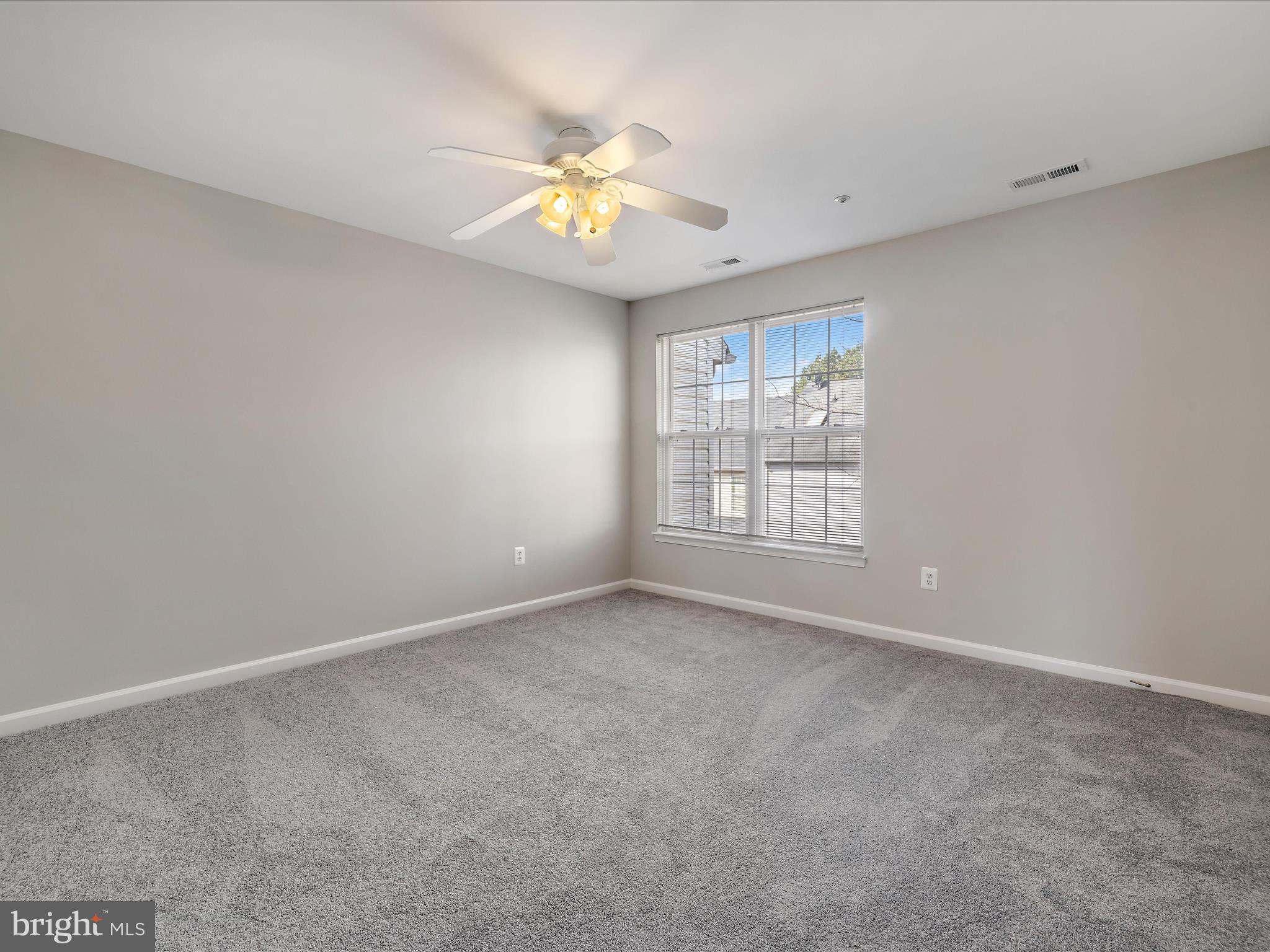 646 Howards Loop Annapolis, MD 21401 - Photo 19 of 32 Bedroom